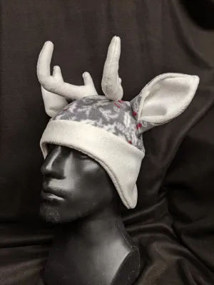 Stylish Deer Antler Hats for Outdoor Adventure - Adjustable and Comfortable