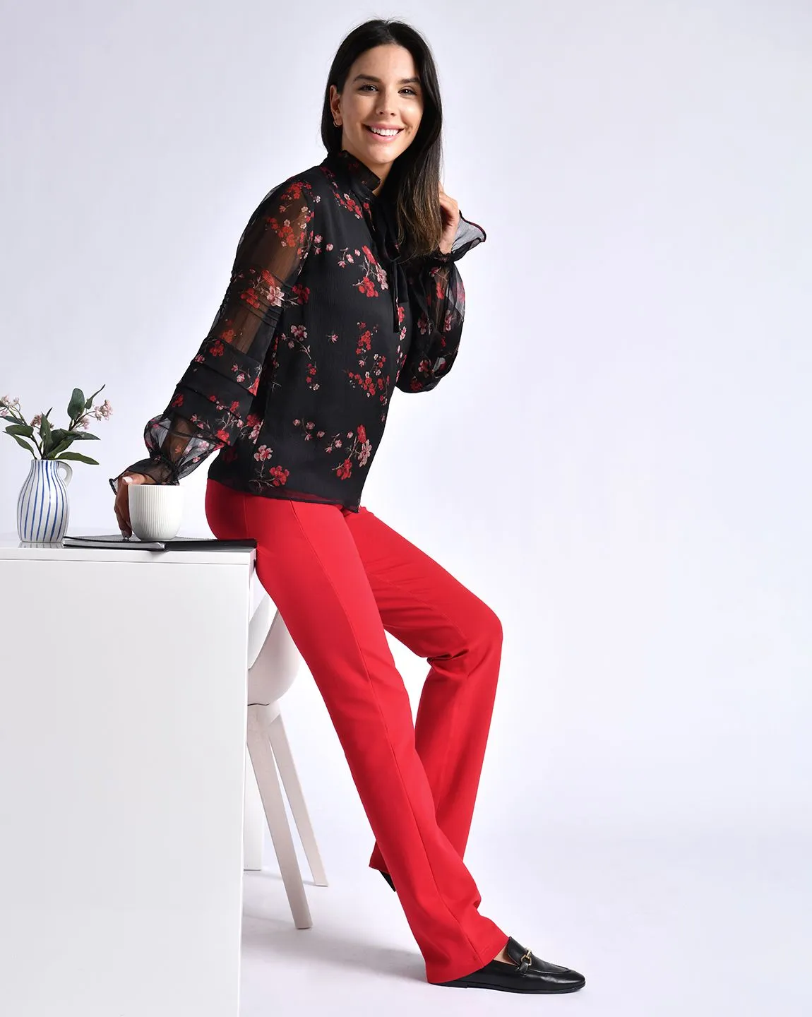 Straight-Leg | 7-Pocket Dress Pant Yoga Pants (Poinsettia)