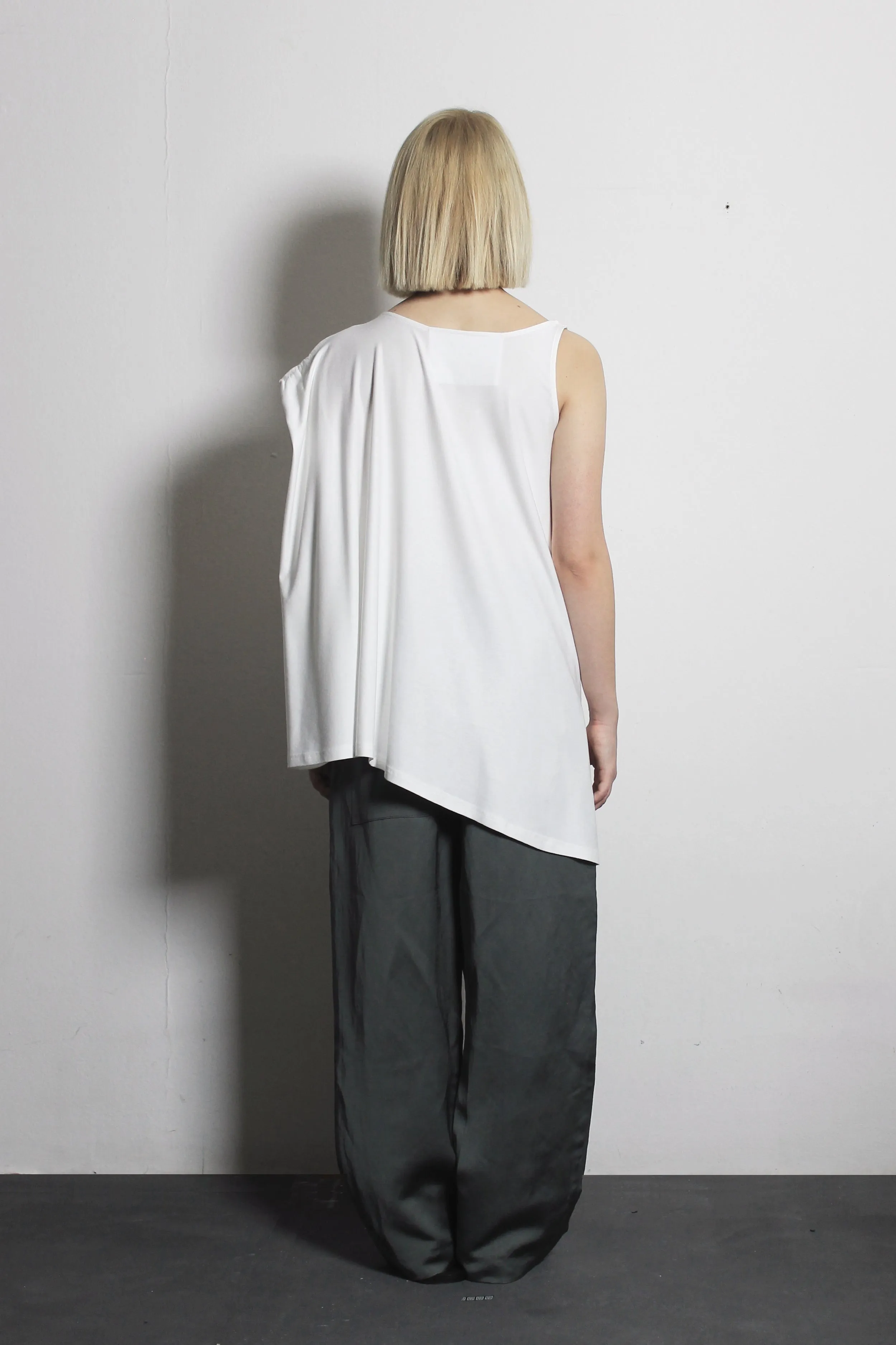 White asymmetric t-shirt